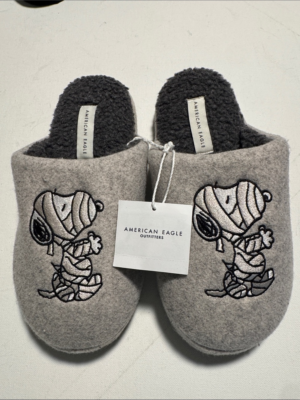Snoopy Slippers Mens Small American Eagle 7 8 Mummy
